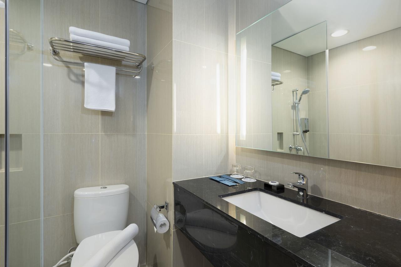Batiqa Hotel Darmo - Surabaya Ngoại thất bức ảnh